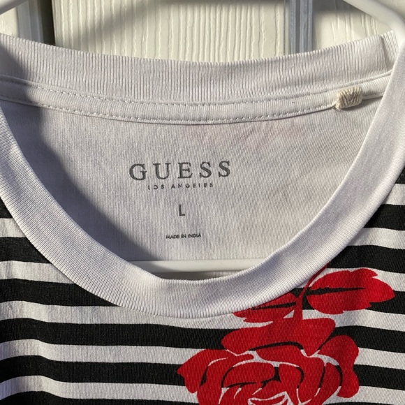 Guess Men’s Large T-Shitt - Picture 2 of 4